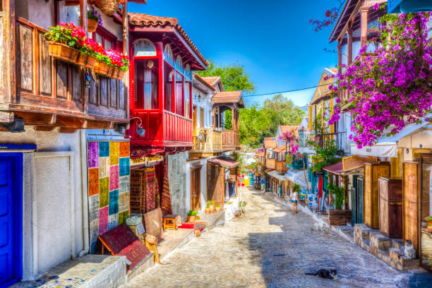 Kaş’ta yapılacak şeyler, Kaş aktiviteleri, Kekova tekne turu, Kaş dalış, Kaş şnorkelle yüzme, Kaş eski çarşı, Kaş Likya Yolu yürüyüşü, Kaş su sporları, Kaş yoga, Kaş wellness, Kaş organik sabun, Kaş Türk Rivierası, Kaş macera turları, Kaş gezilecek yerler, Kaş adventure